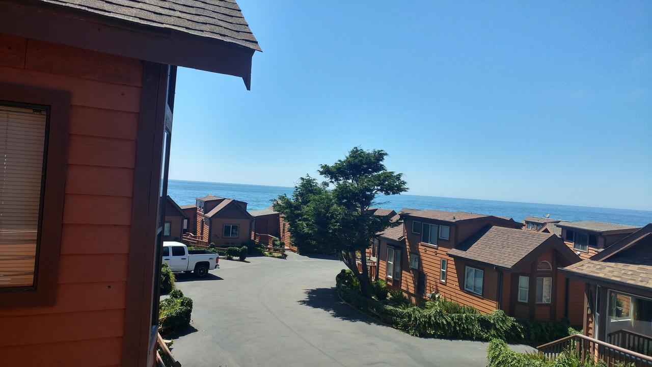 White Rock Resort Smith River Экстерьер фото