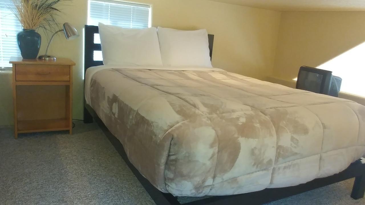 White Rock Resort Smith River Экстерьер фото